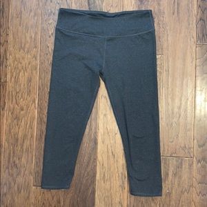 Fabletics cropped leggings